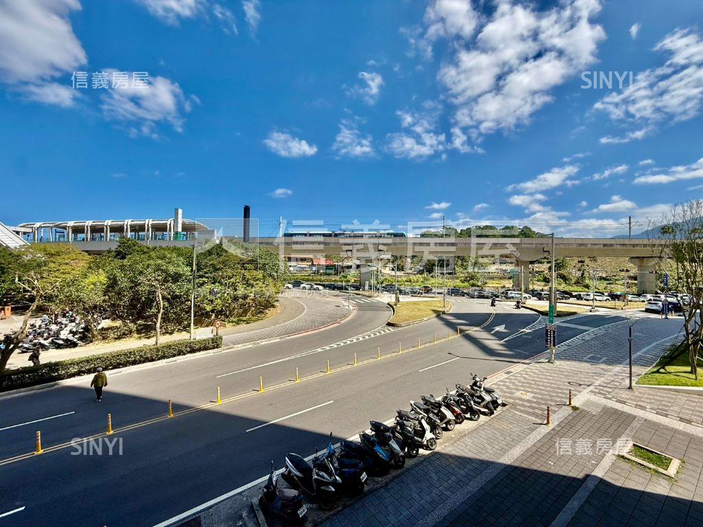 普羅旺斯‧近輕軌‧兩房房屋室內格局與周邊環境