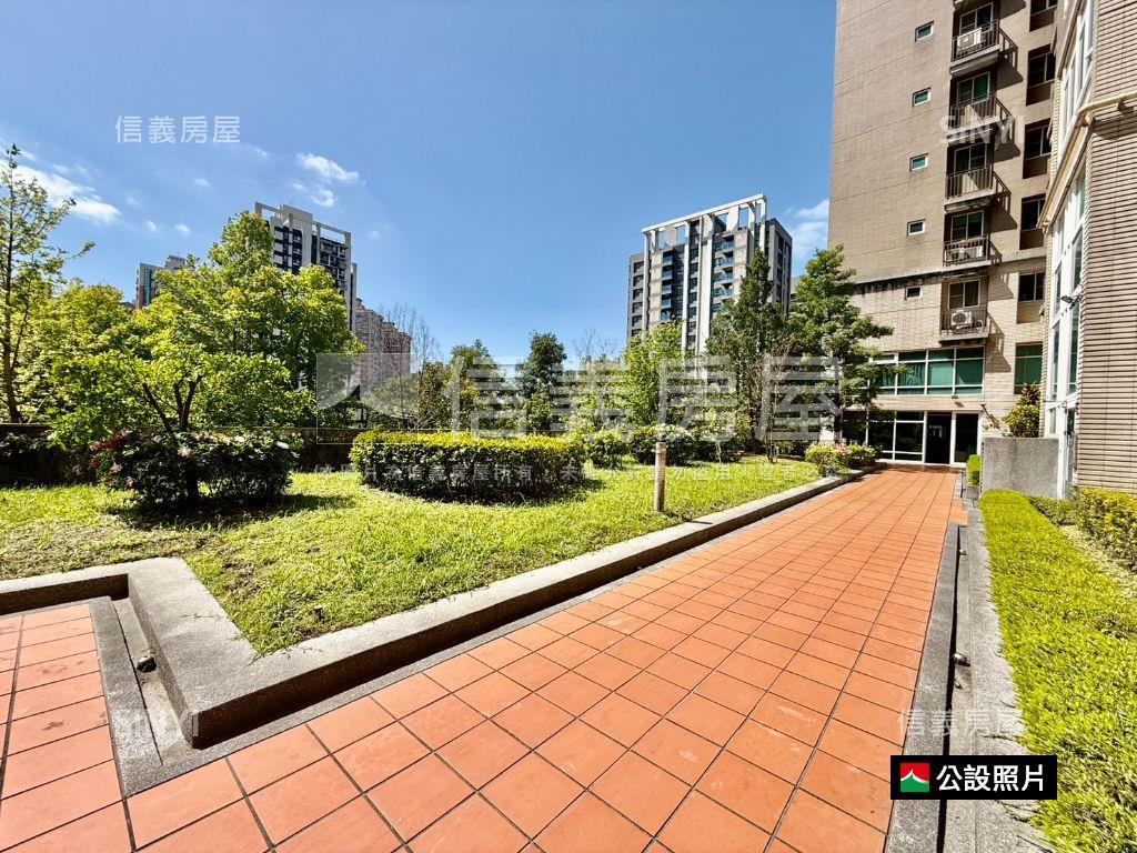 普羅旺斯‧近輕軌‧兩房房屋室內格局與周邊環境