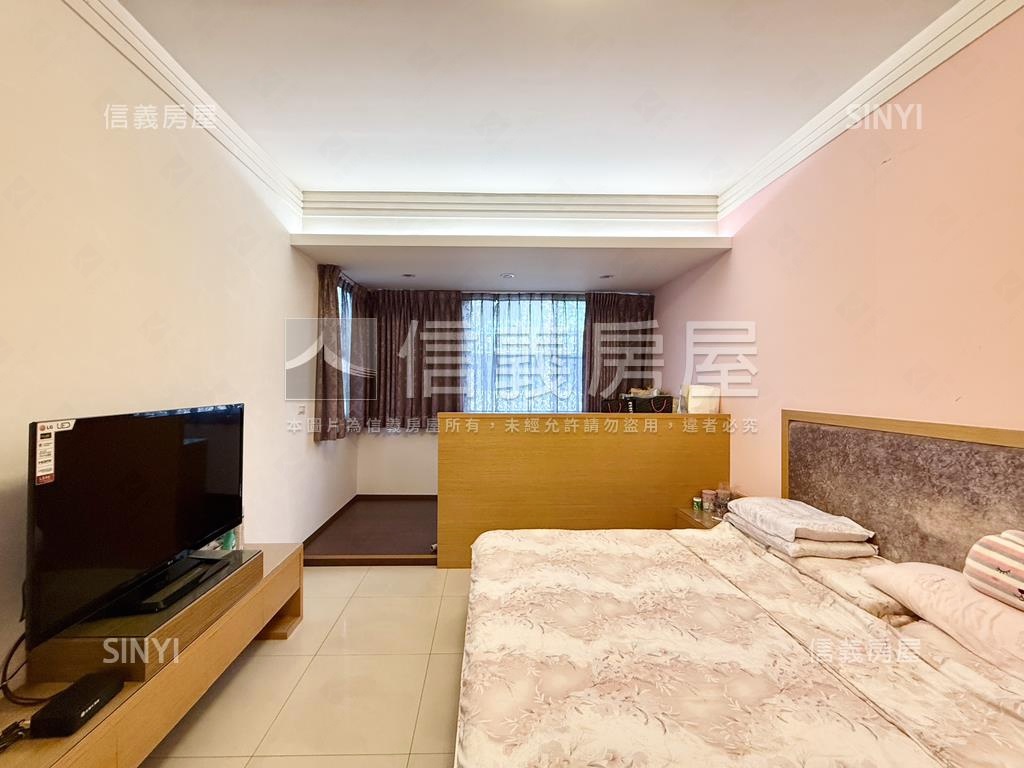 頂新特區霸氣角窗車墅房屋室內格局與周邊環境