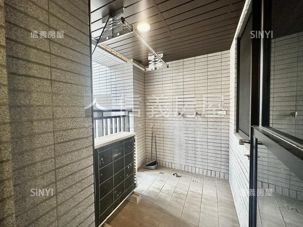 市政潤隆低總價兩房車位房屋室內格局與周邊環境