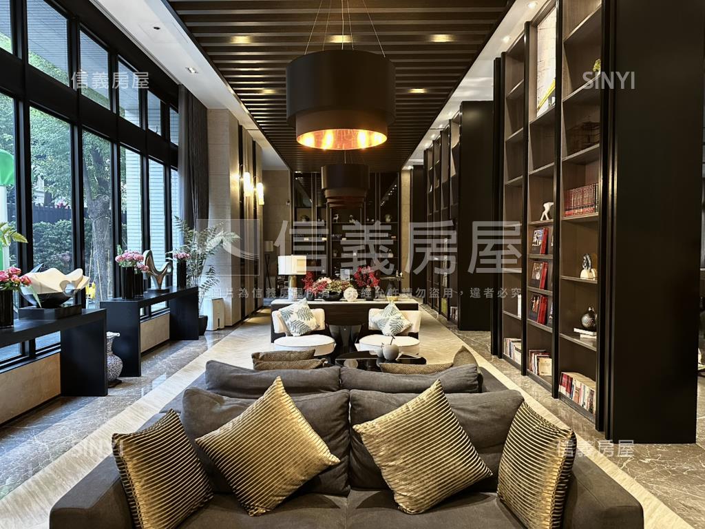 市政潤隆低總價兩房車位房屋室內格局與周邊環境