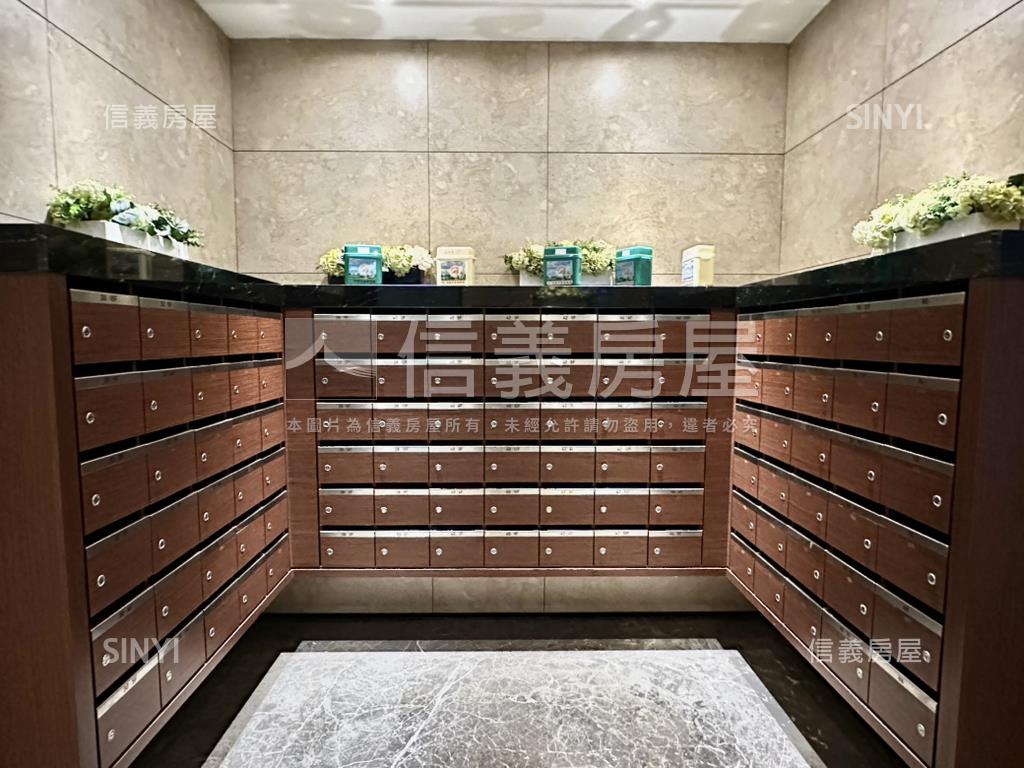 市政潤隆低總價兩房車位房屋室內格局與周邊環境