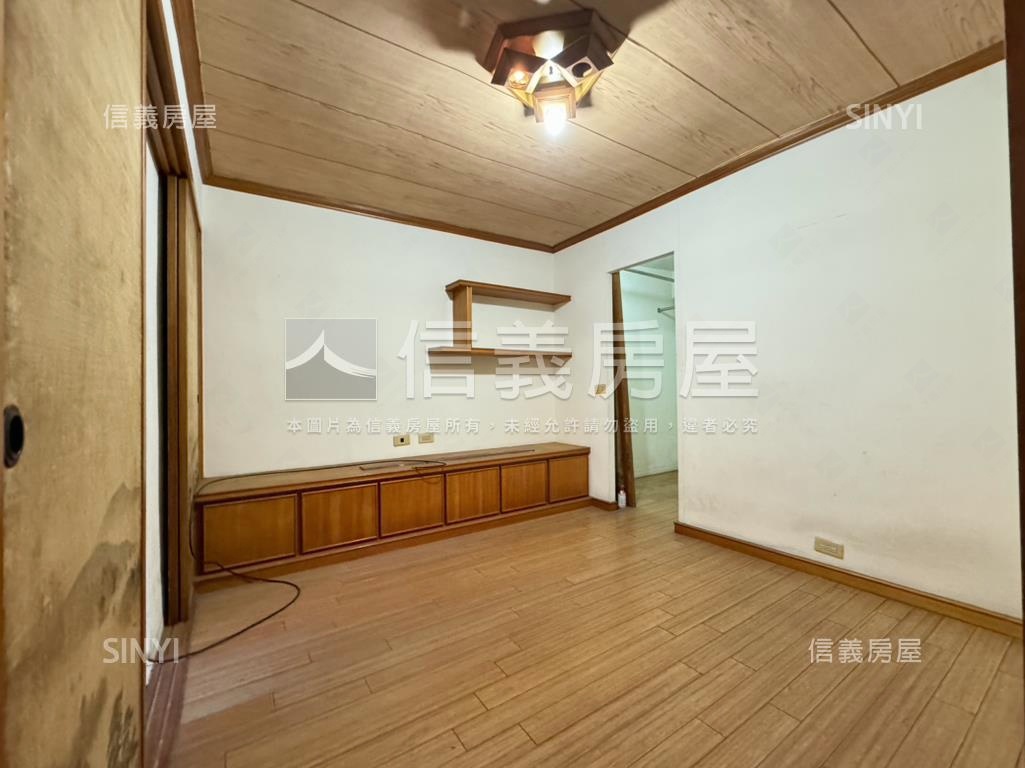 朝南！邊間！低總成家透天房屋室內格局與周邊環境