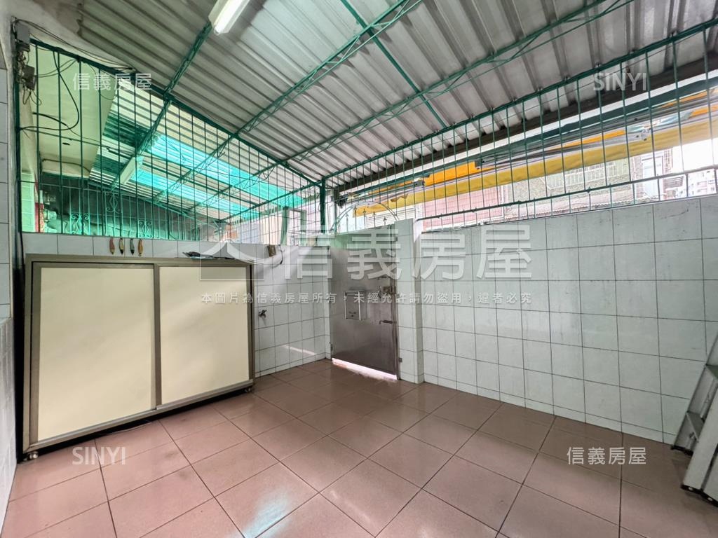 朝南！邊間！低總成家透天房屋室內格局與周邊環境