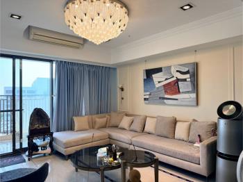 近中國醫大四房三車位