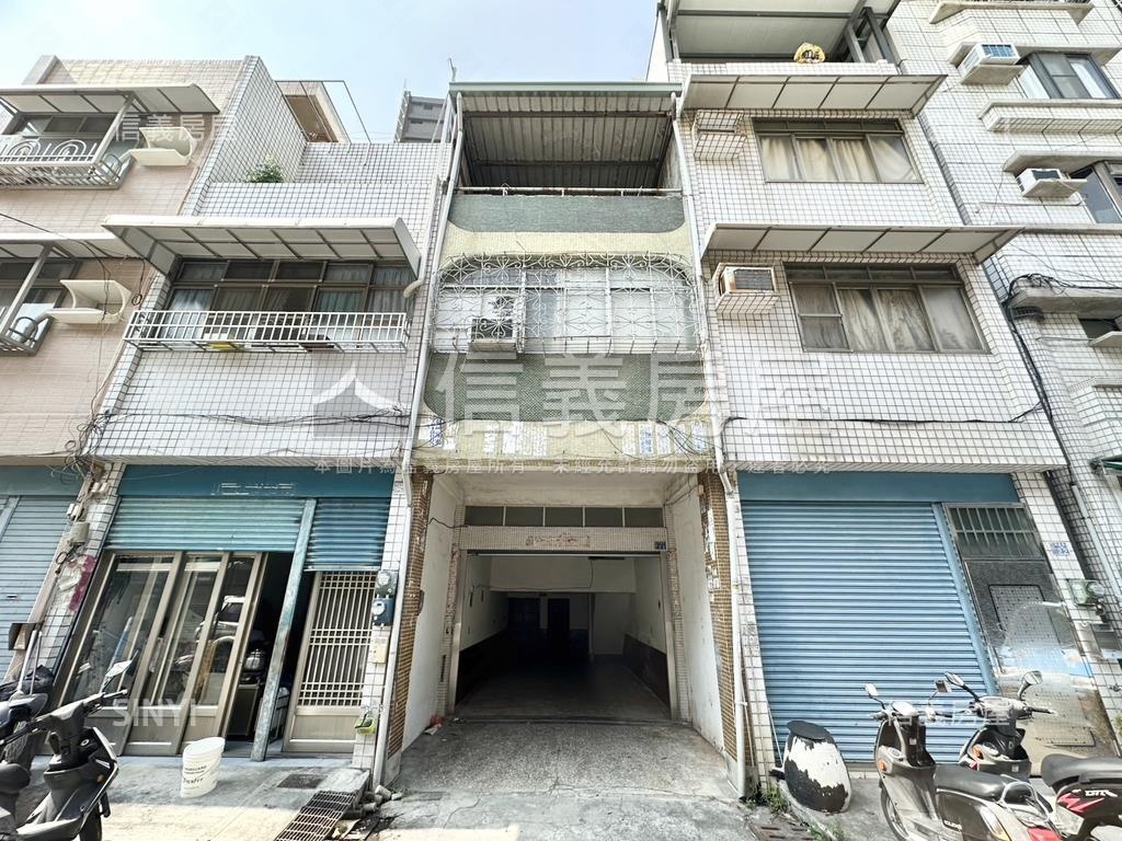 近衛武營活巷騎樓透天房屋室內格局與周邊環境