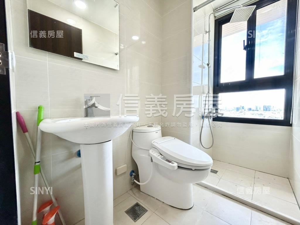 日光城景。湖美麗三房平車房屋室內格局與周邊環境