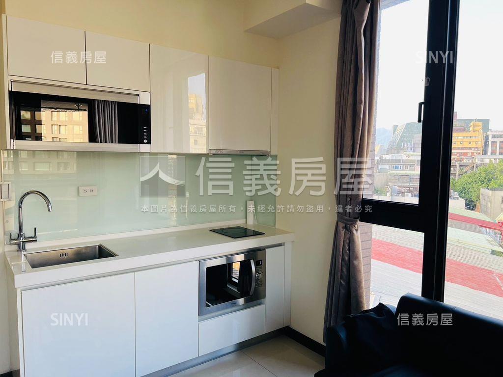 威堡今綻景觀邊間車位房屋室內格局與周邊環境