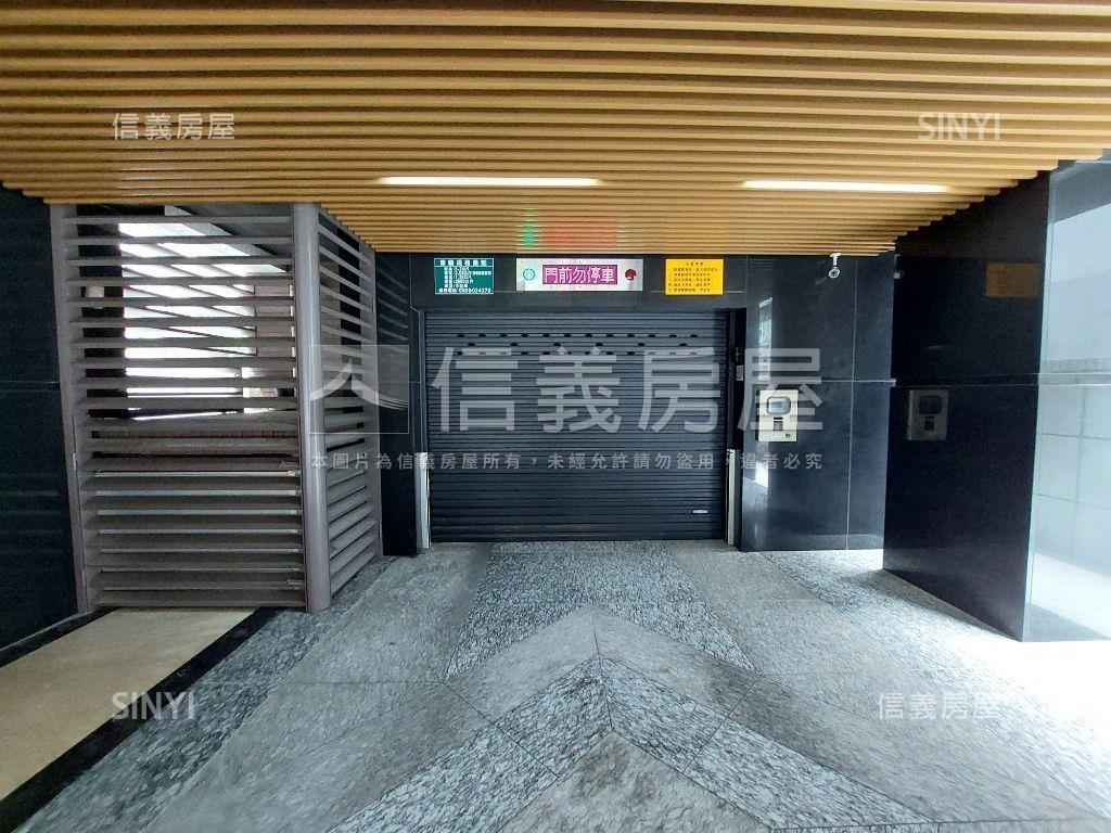威堡今綻景觀邊間車位房屋室內格局與周邊環境