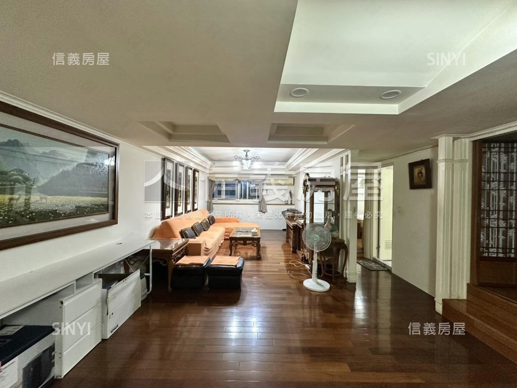 新案～艾菲爾四房附車位房屋室內格局與周邊環境