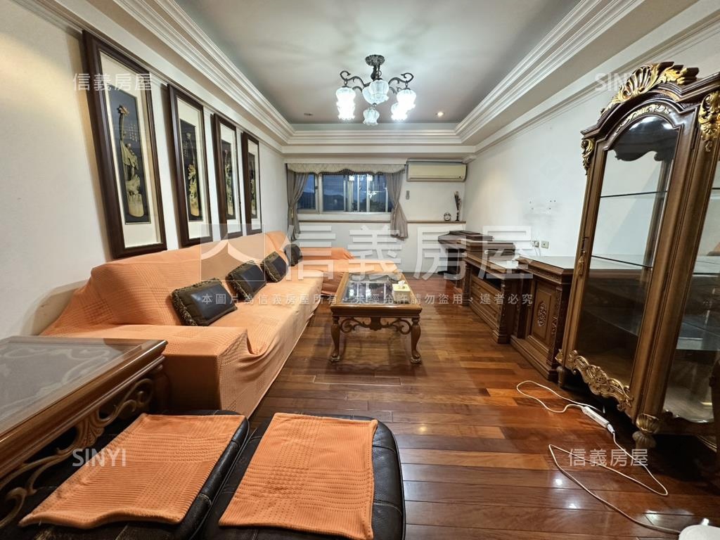 新案～艾菲爾四房附車位房屋室內格局與周邊環境