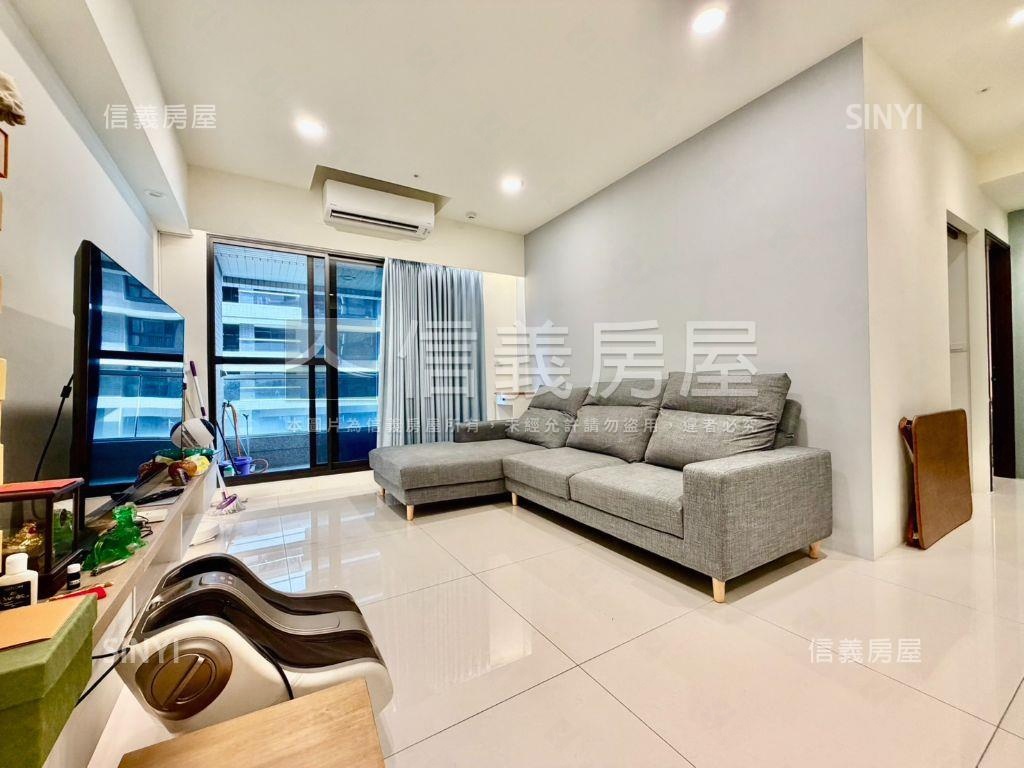 滙世界三房平車房屋室內格局與周邊環境