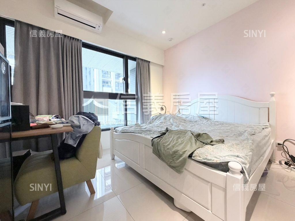 滙世界三房平車房屋室內格局與周邊環境