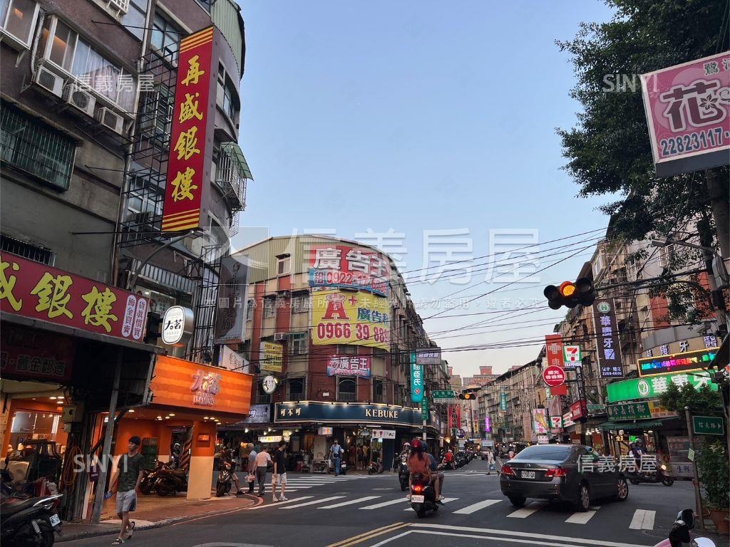 信義路面寬金店面房屋室內格局與周邊環境