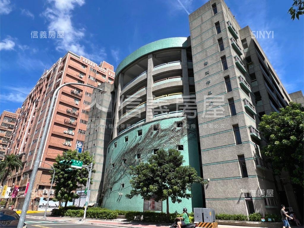 信義路面寬金店面房屋室內格局與周邊環境