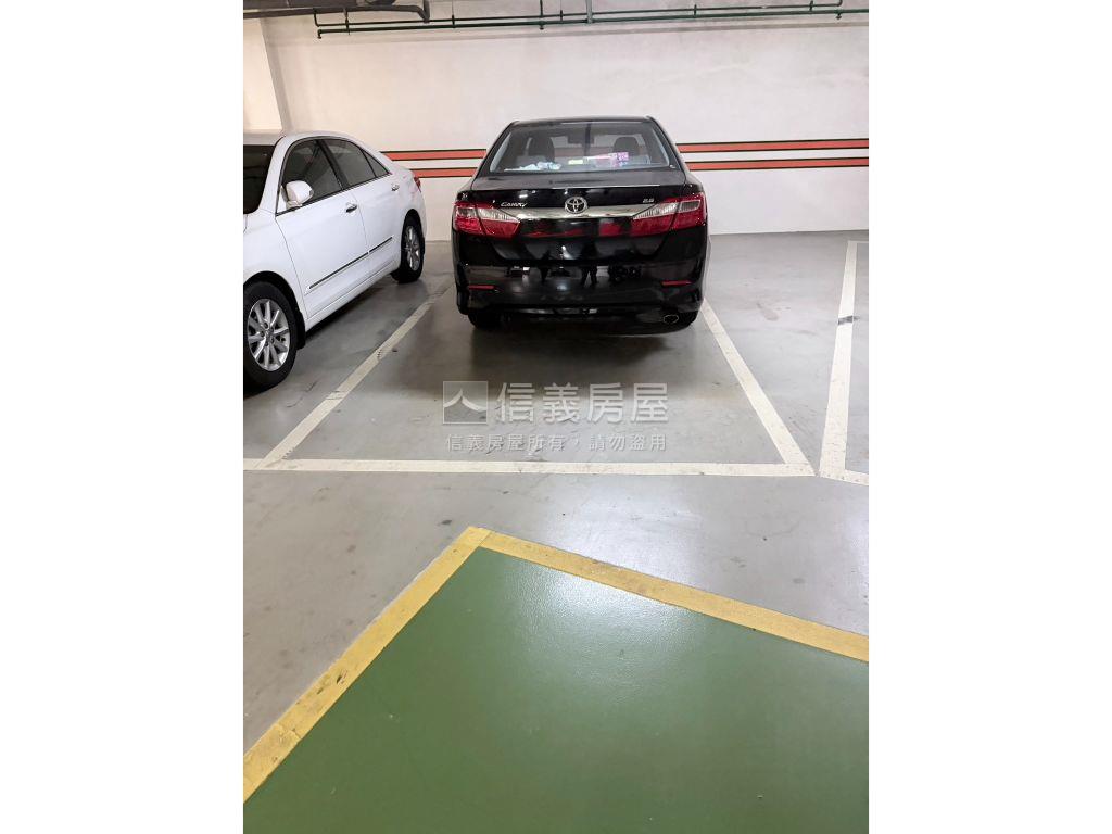 極上寓邊間採光三房車位房屋室內格局與周邊環境