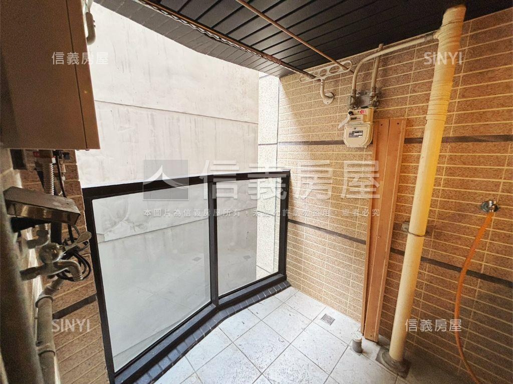 天際兩房房屋室內格局與周邊環境