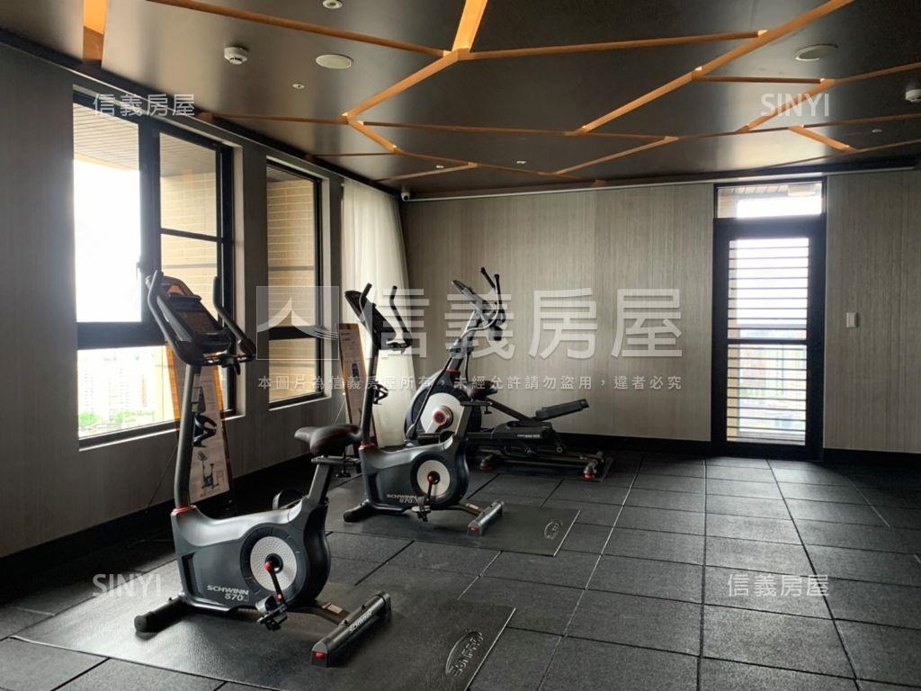 天際兩房房屋室內格局與周邊環境