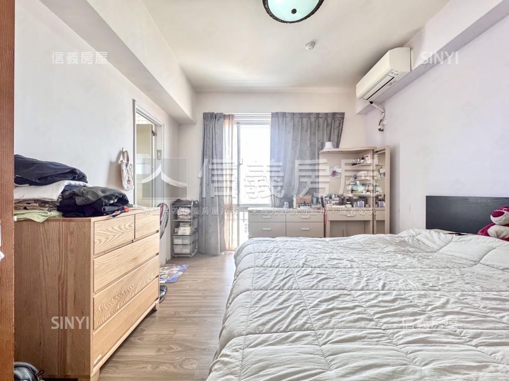 煙波海晏四房車位房屋室內格局與周邊環境