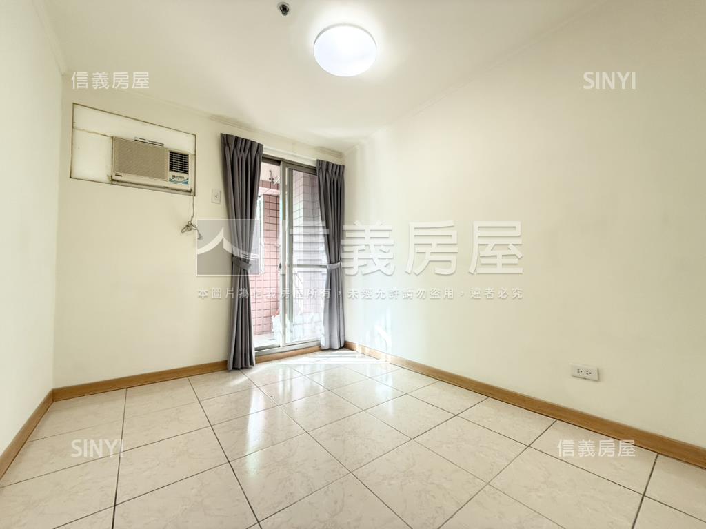 賺錢時代採光美三房房屋室內格局與周邊環境