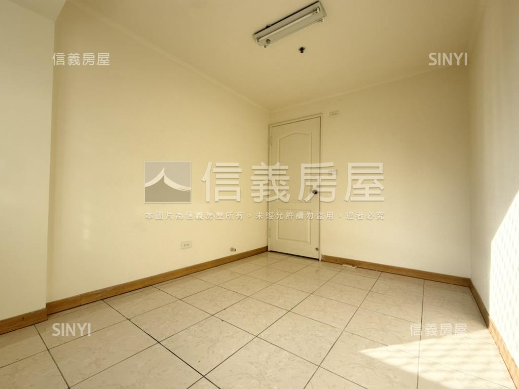 賺錢時代採光美三房房屋室內格局與周邊環境