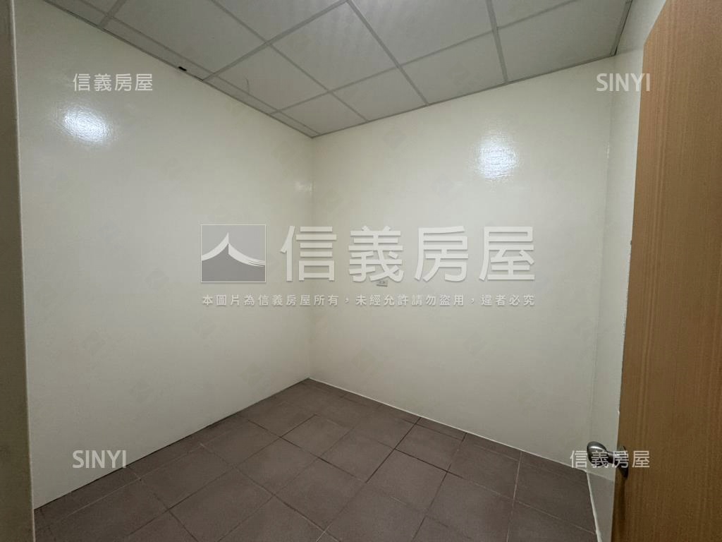 民族路靜巷重新整理美平房房屋室內格局與周邊環境