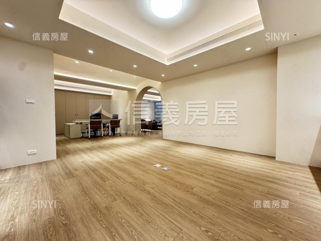 七段豪宅區豪華一樓房屋室內格局與周邊環境