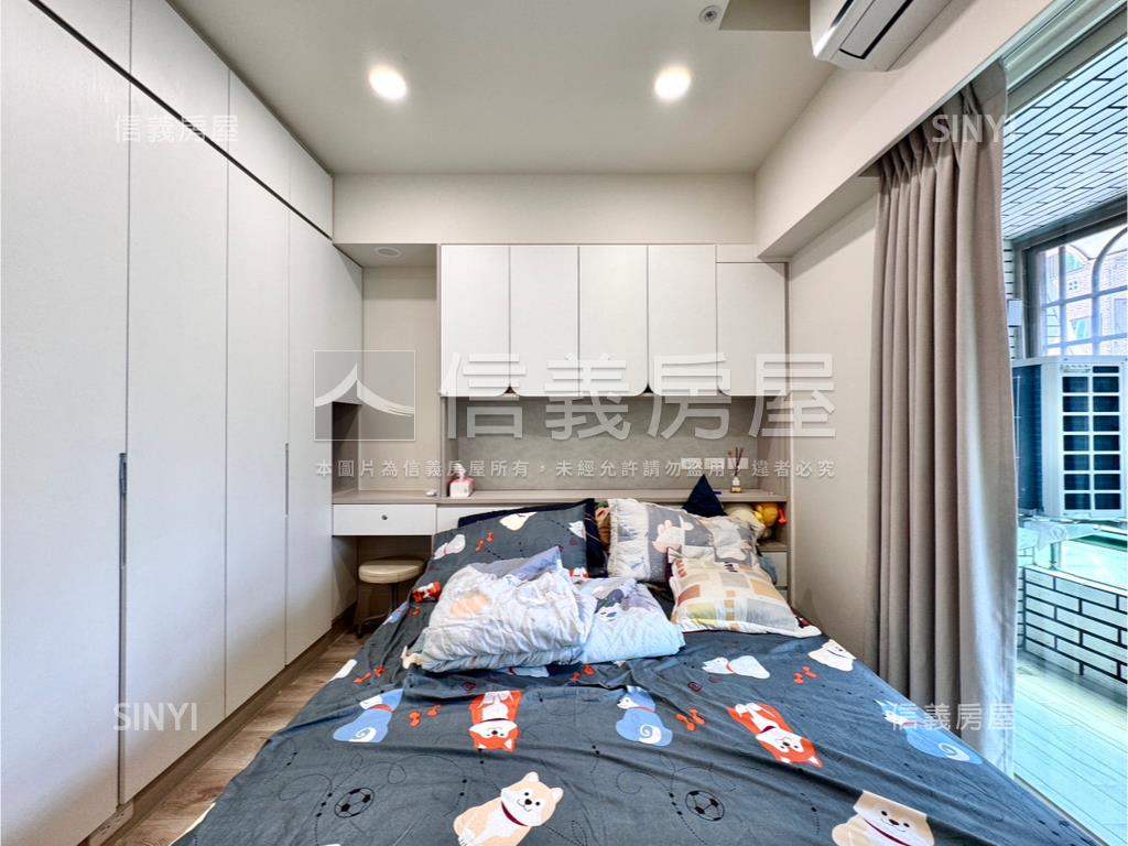 Ｒ１４巨蛋精裝兩房車位房屋室內格局與周邊環境