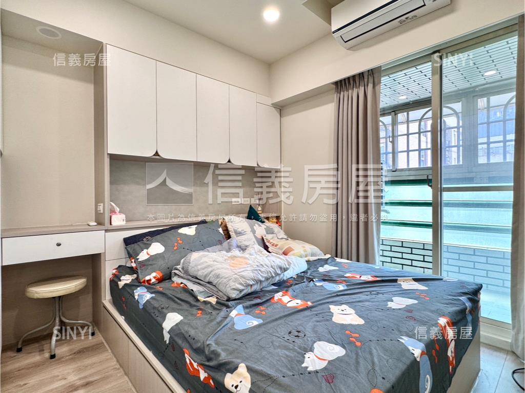 Ｒ１４巨蛋精裝兩房車位房屋室內格局與周邊環境