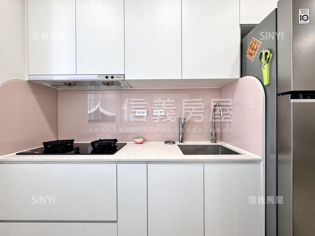 Ｒ１４巨蛋精裝兩房車位房屋室內格局與周邊環境