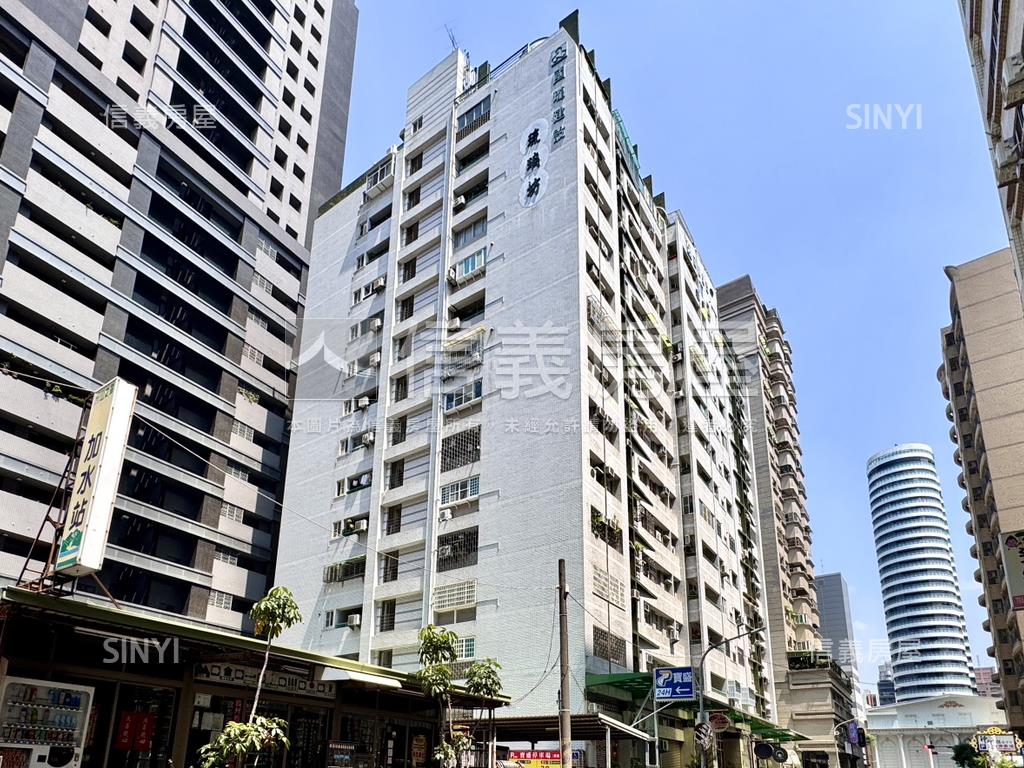 Ｒ１４巨蛋精裝兩房車位房屋室內格局與周邊環境