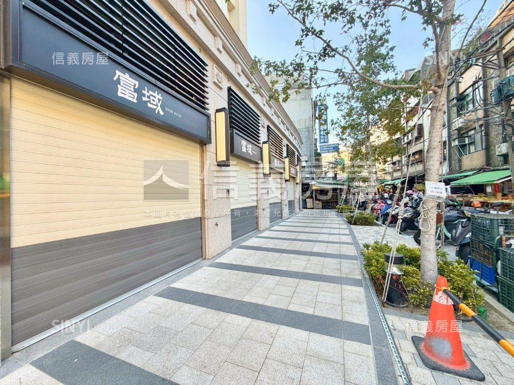 【富域】邊間店面房屋室內格局與周邊環境