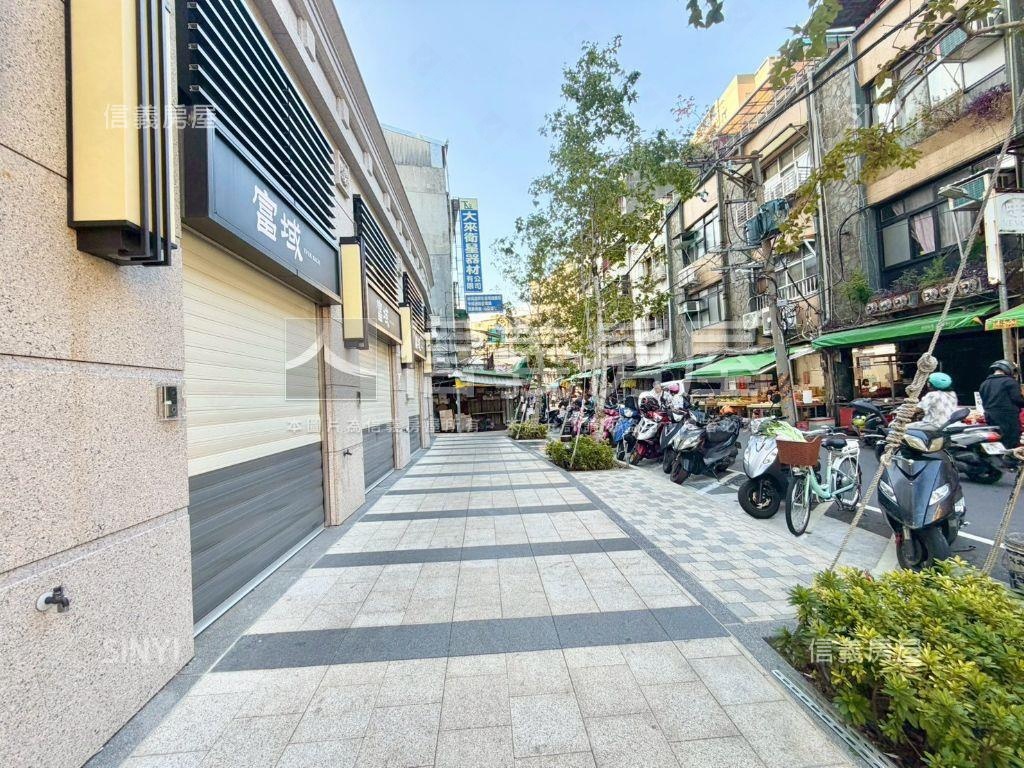 【富域】邊間店面房屋室內格局與周邊環境