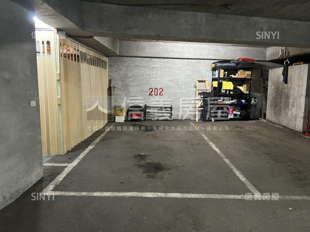 捷運公園絕美２房房屋室內格局與周邊環境
