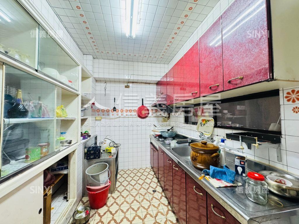 香檳華廈●三代同堂房屋室內格局與周邊環境