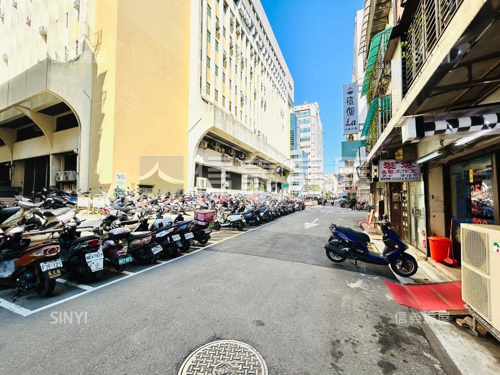 香檳華廈●三代同堂房屋室內格局與周邊環境