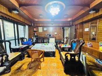 香檳華廈●三代同堂