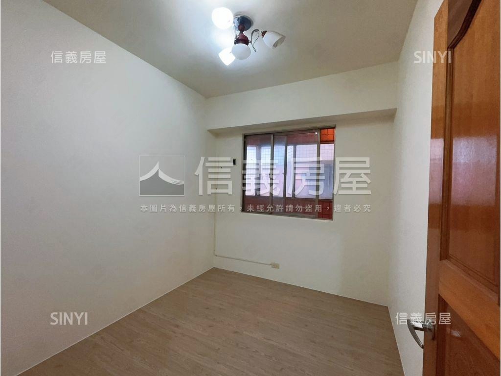 近楊梅體育園區有電梯３房房屋室內格局與周邊環境