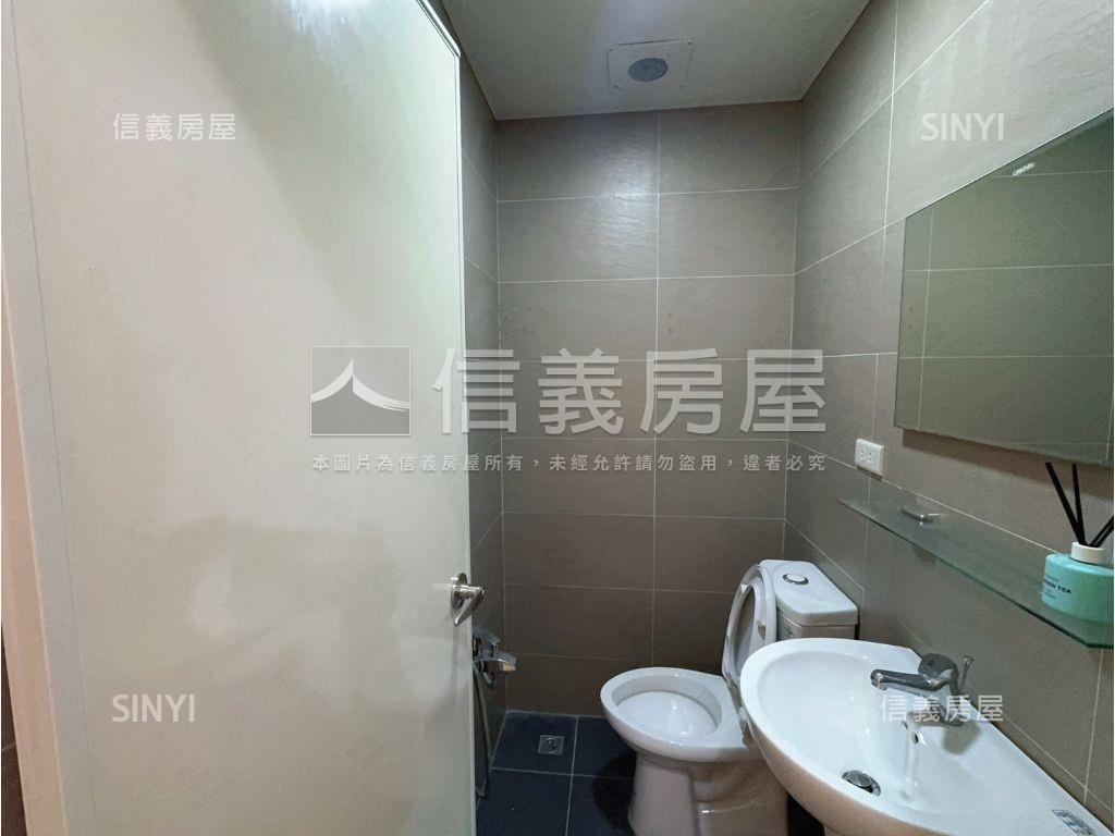 近楊梅體育園區有電梯３房房屋室內格局與周邊環境