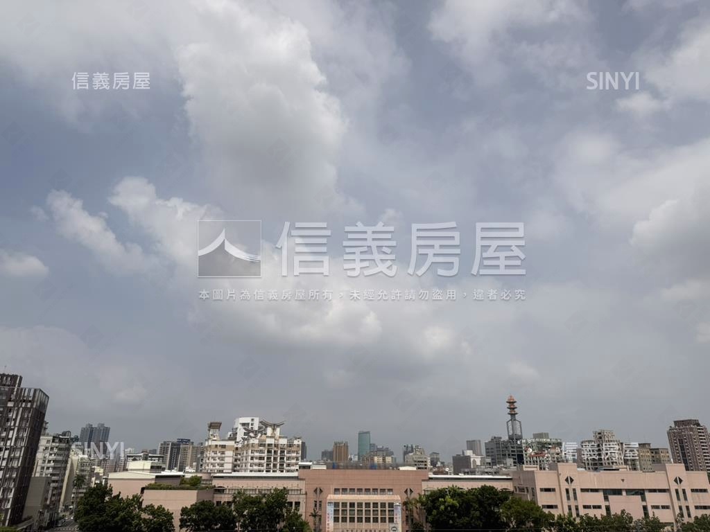 鼎泰鑫極高樓三房雙車位房屋室內格局與周邊環境