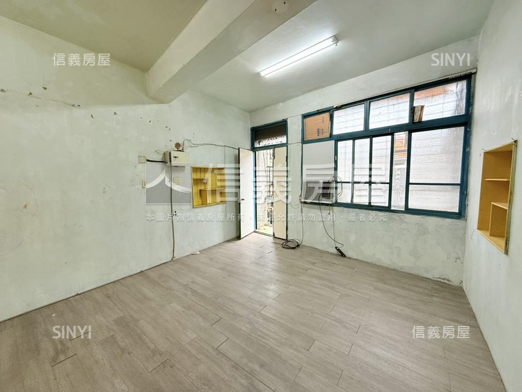 新市熱鬧金店面房屋室內格局與周邊環境