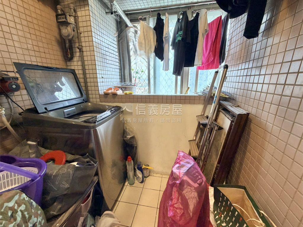 皇家景觀２房車位房屋室內格局與周邊環境