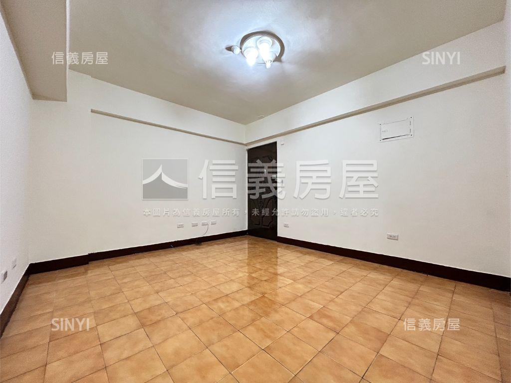 華府園★中正學區電梯兩房房屋室內格局與周邊環境