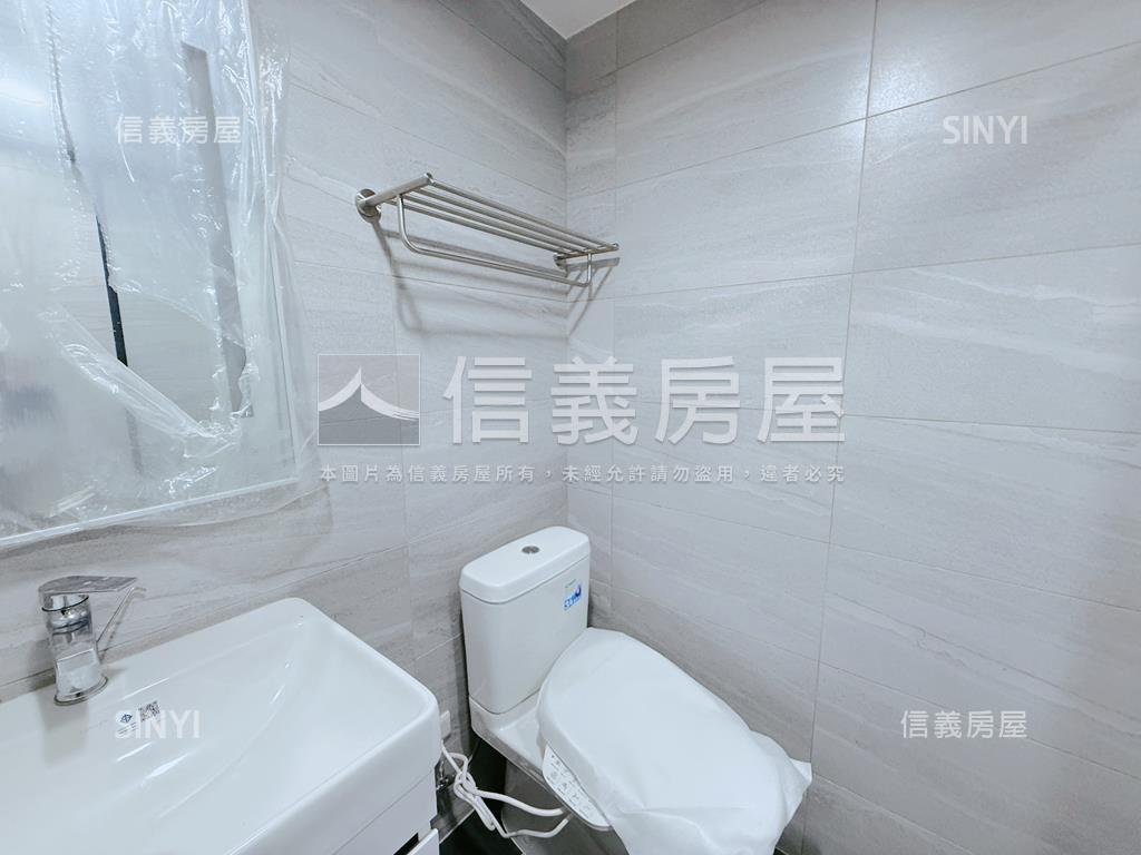 近沙鹿後車站全新２房平車房屋室內格局與周邊環境
