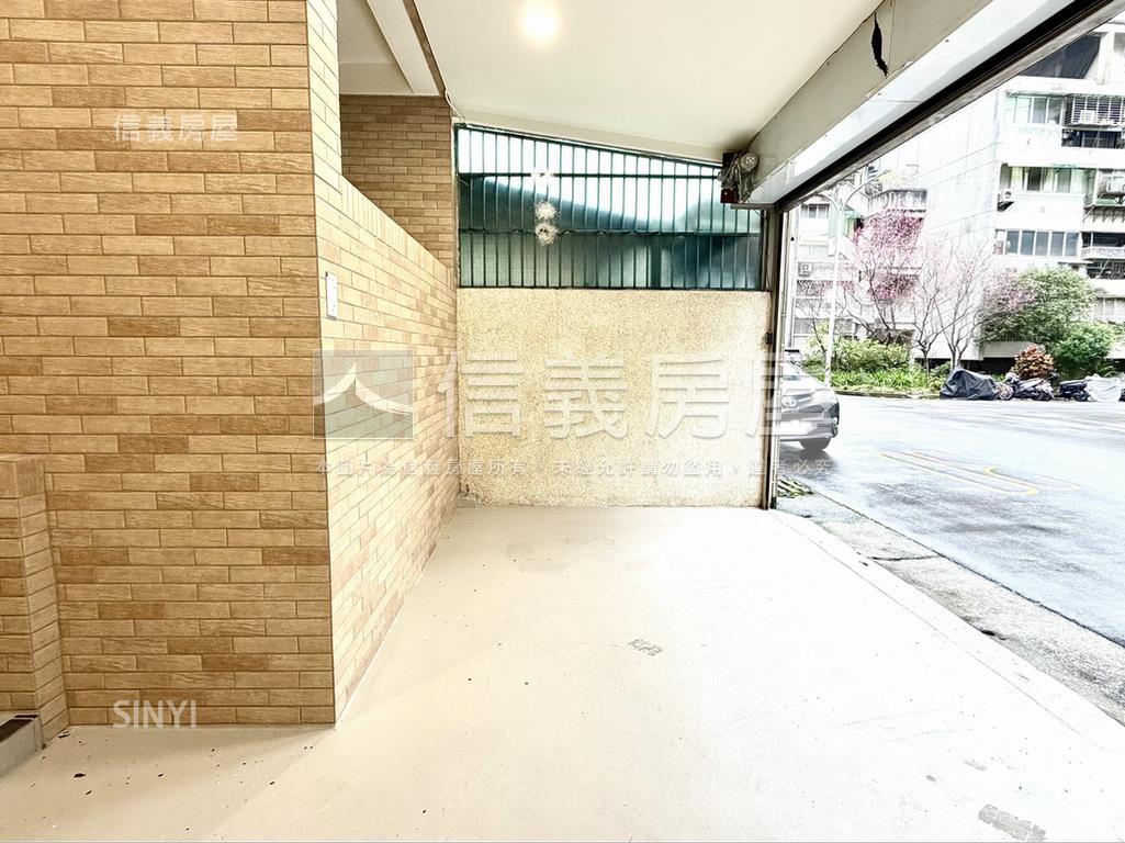 文山區光輝美裝潢一樓房屋室內格局與周邊環境