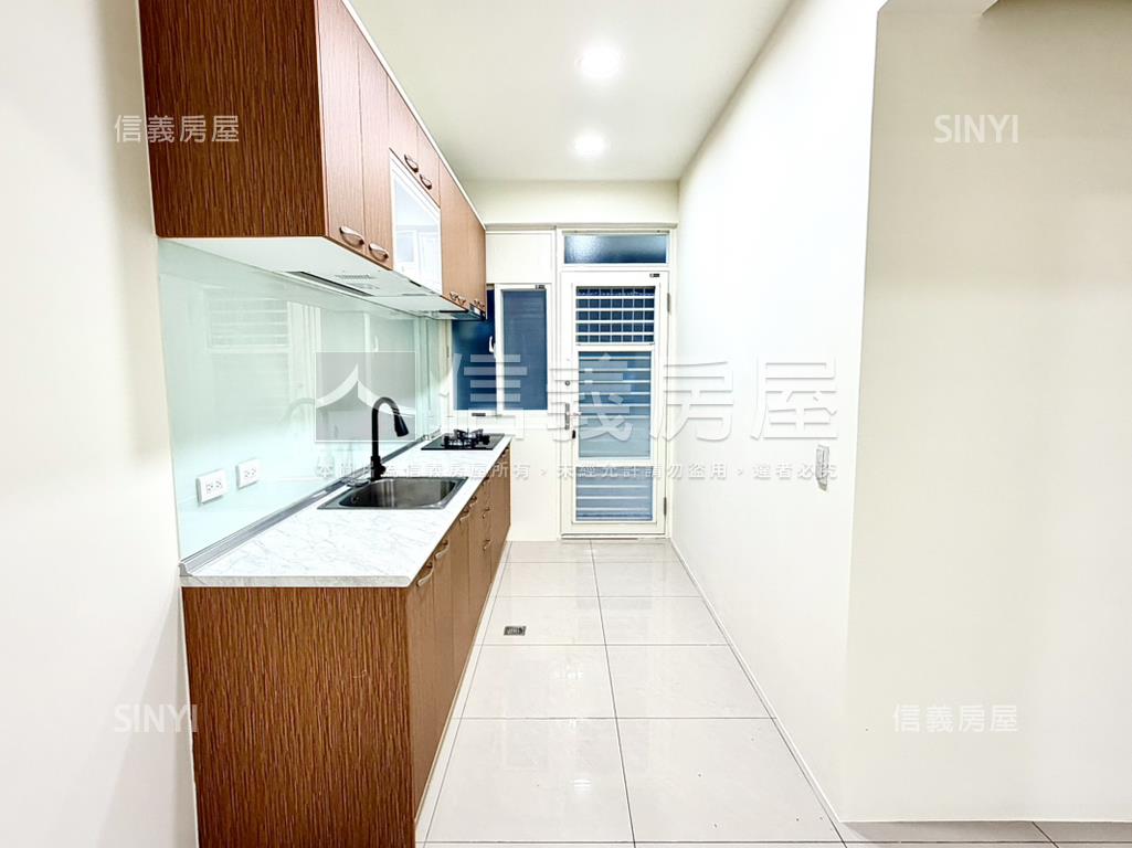 文山區光輝美裝潢一樓房屋室內格局與周邊環境