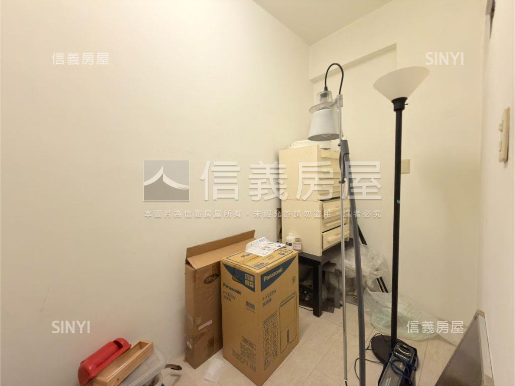 超稀有面校園太子哈佛房屋室內格局與周邊環境