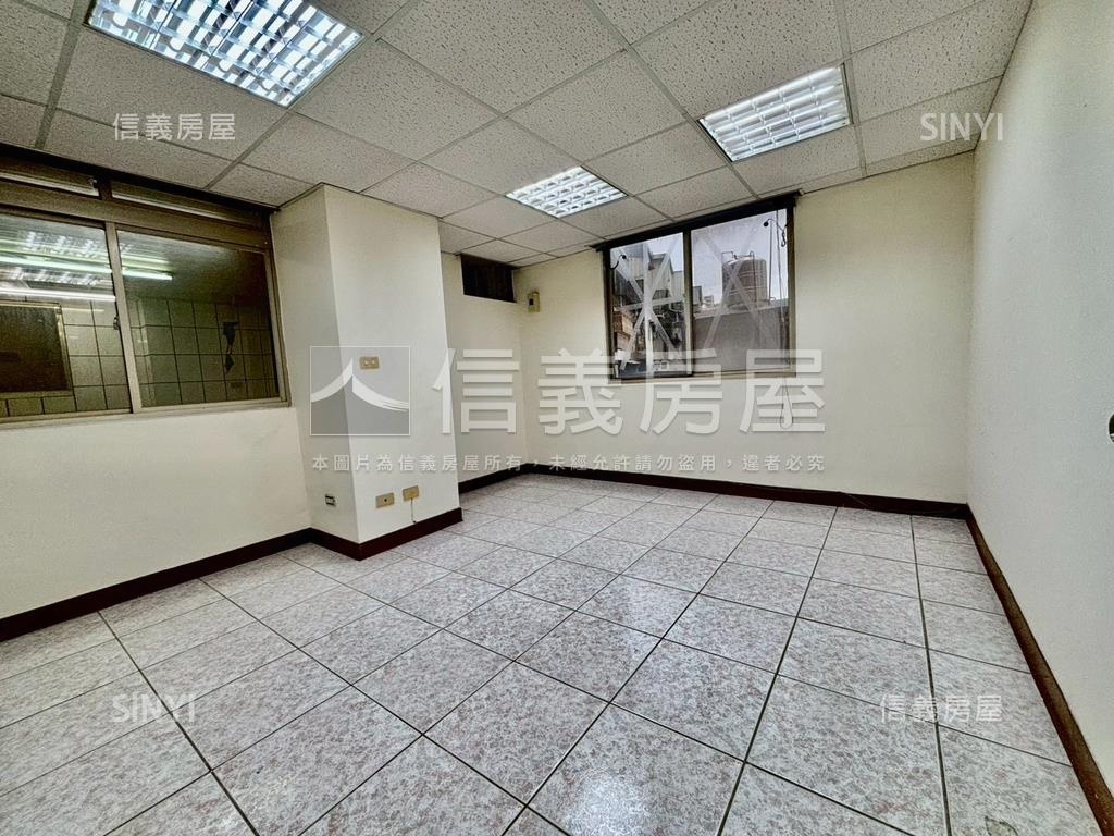 巨城旁邊住辦好案房屋室內格局與周邊環境