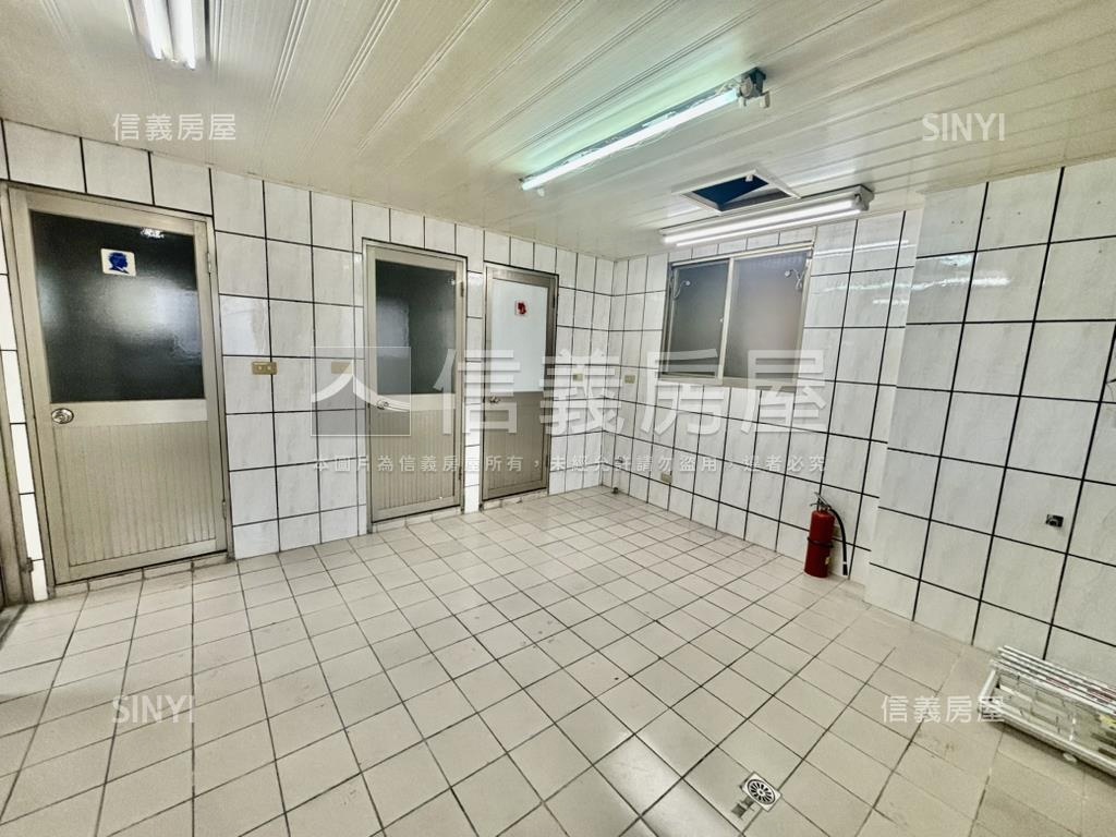 巨城旁邊住辦好案房屋室內格局與周邊環境