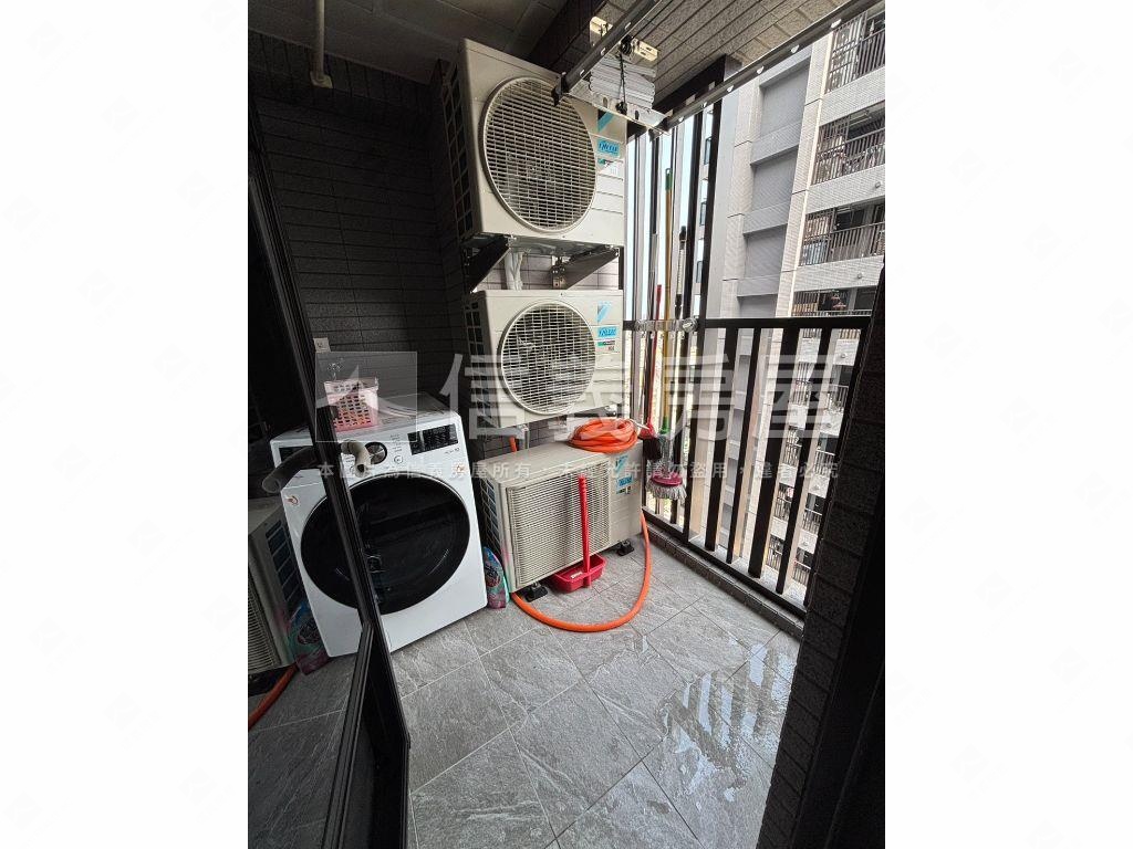 美術白天鵝高樓兩房平車房屋室內格局與周邊環境